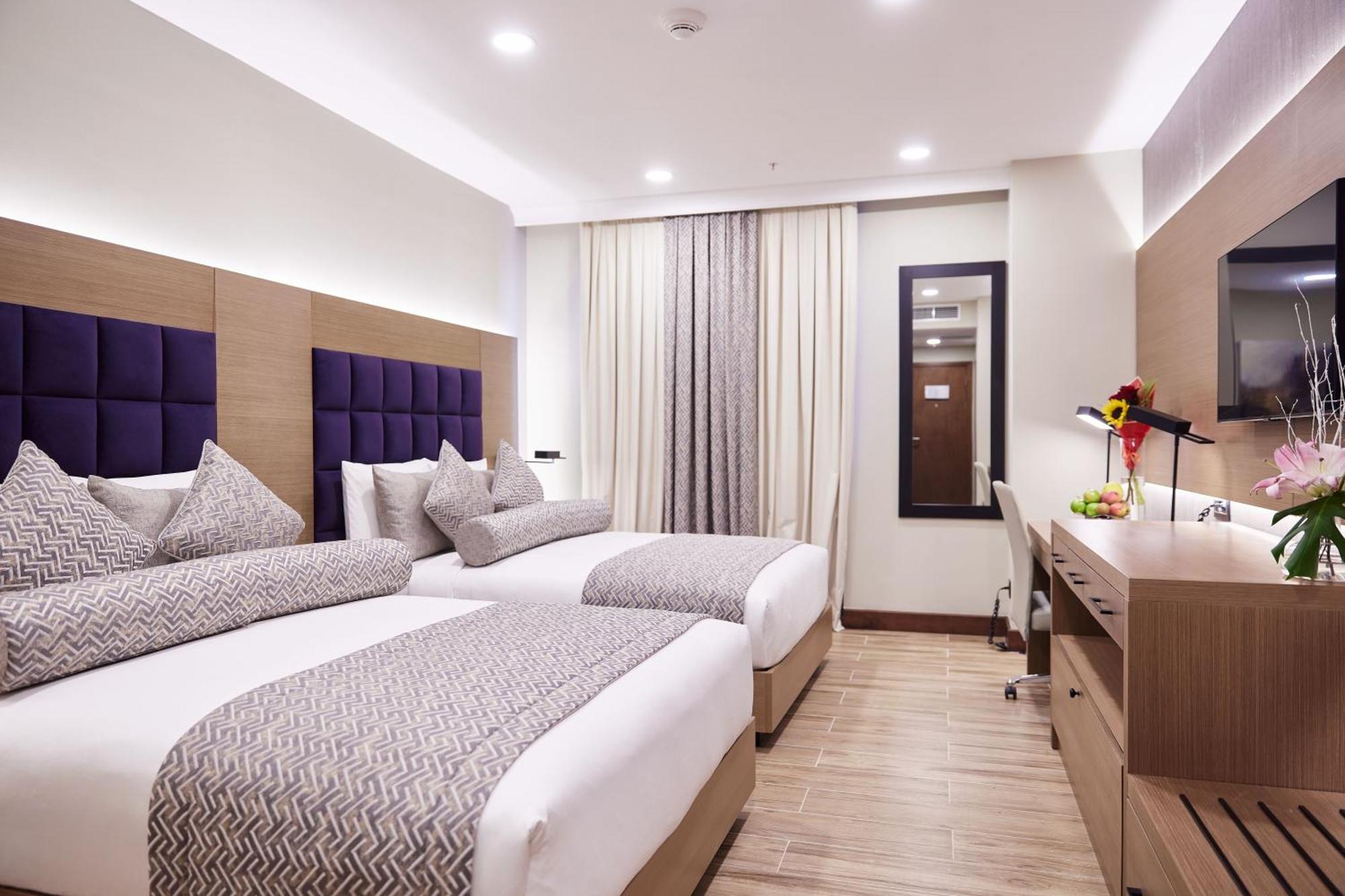 Yogh Hospitality Hotel ปารามารีโบ ภายนอก รูปภาพ