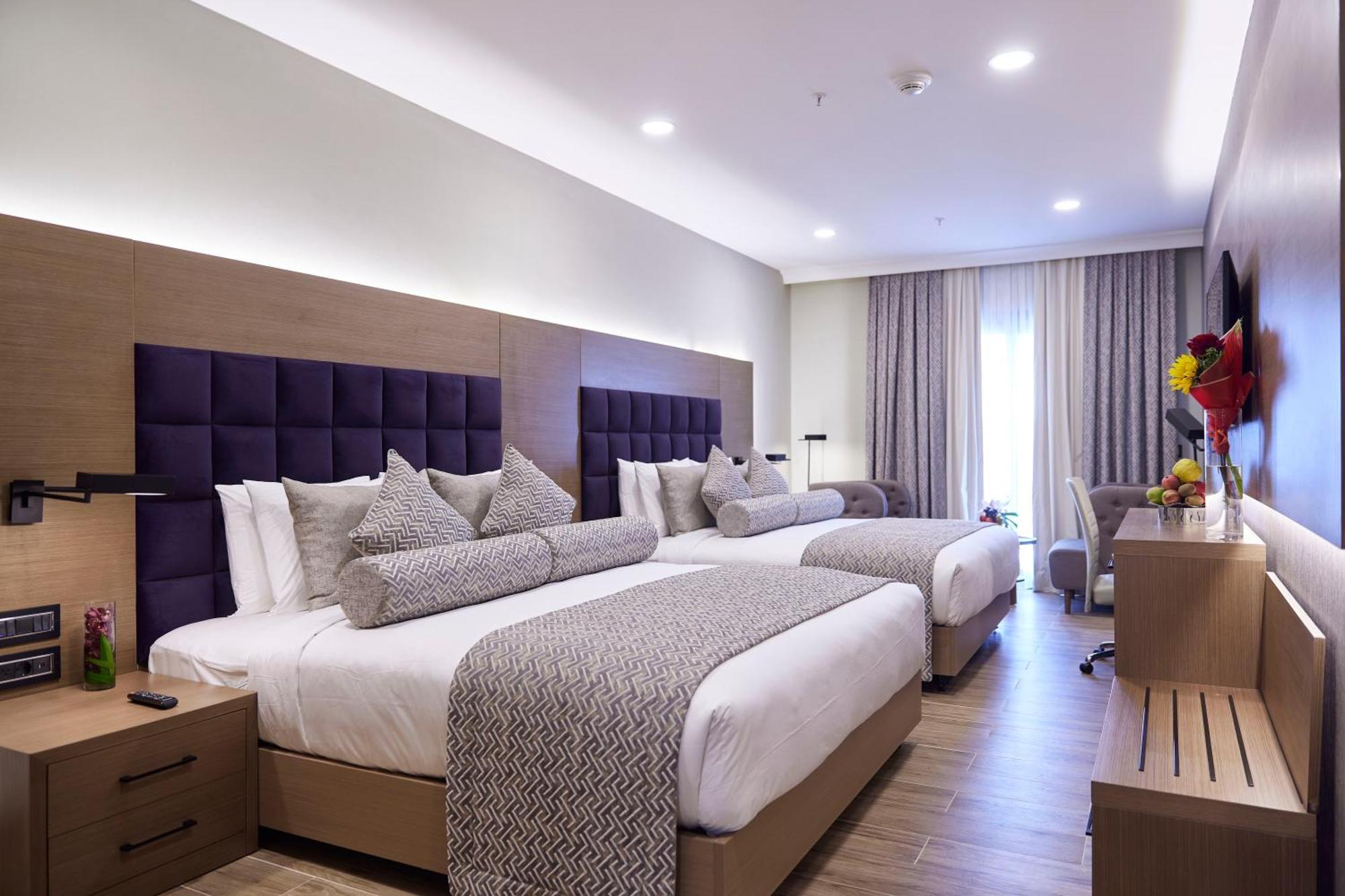 Yogh Hospitality Hotel ปารามารีโบ ภายนอก รูปภาพ