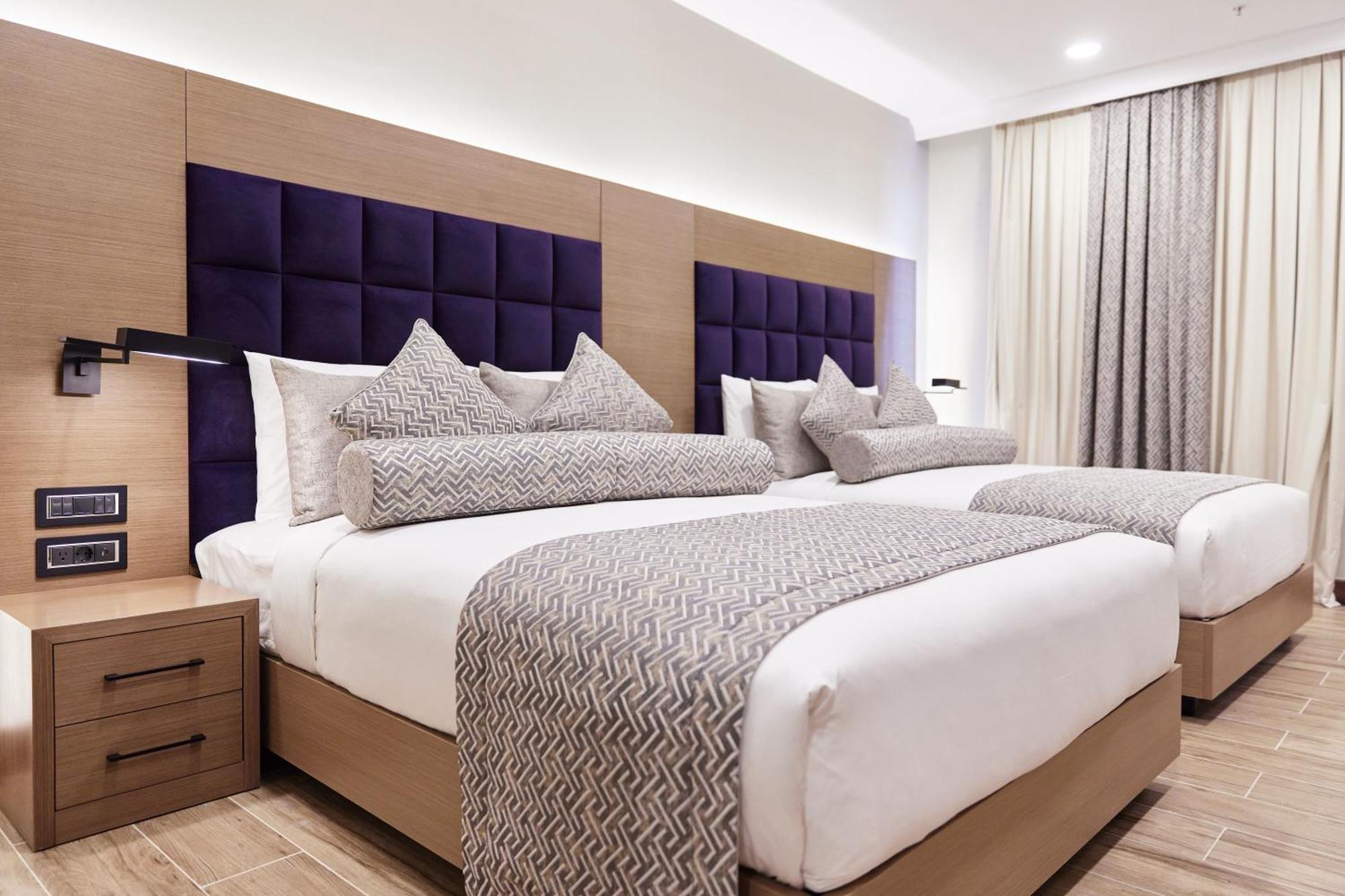 Yogh Hospitality Hotel ปารามารีโบ ภายนอก รูปภาพ
