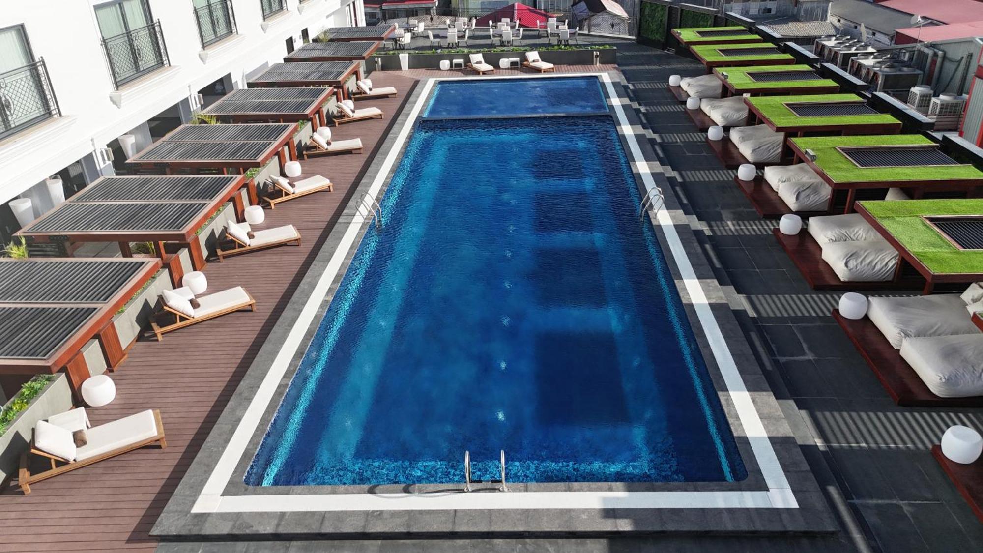 Yogh Hospitality Hotel ปารามารีโบ ภายนอก รูปภาพ